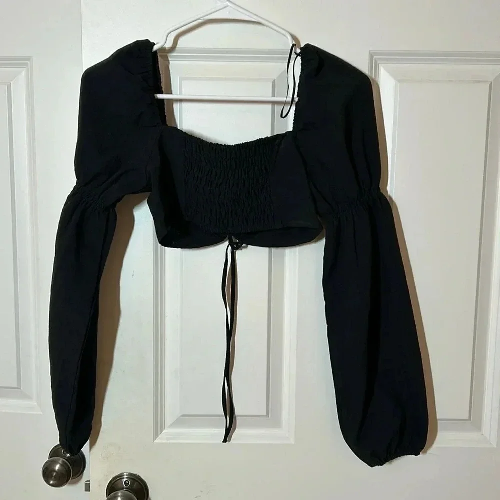 H&M Black Cropped Long Sleeve size Top XS bohemian